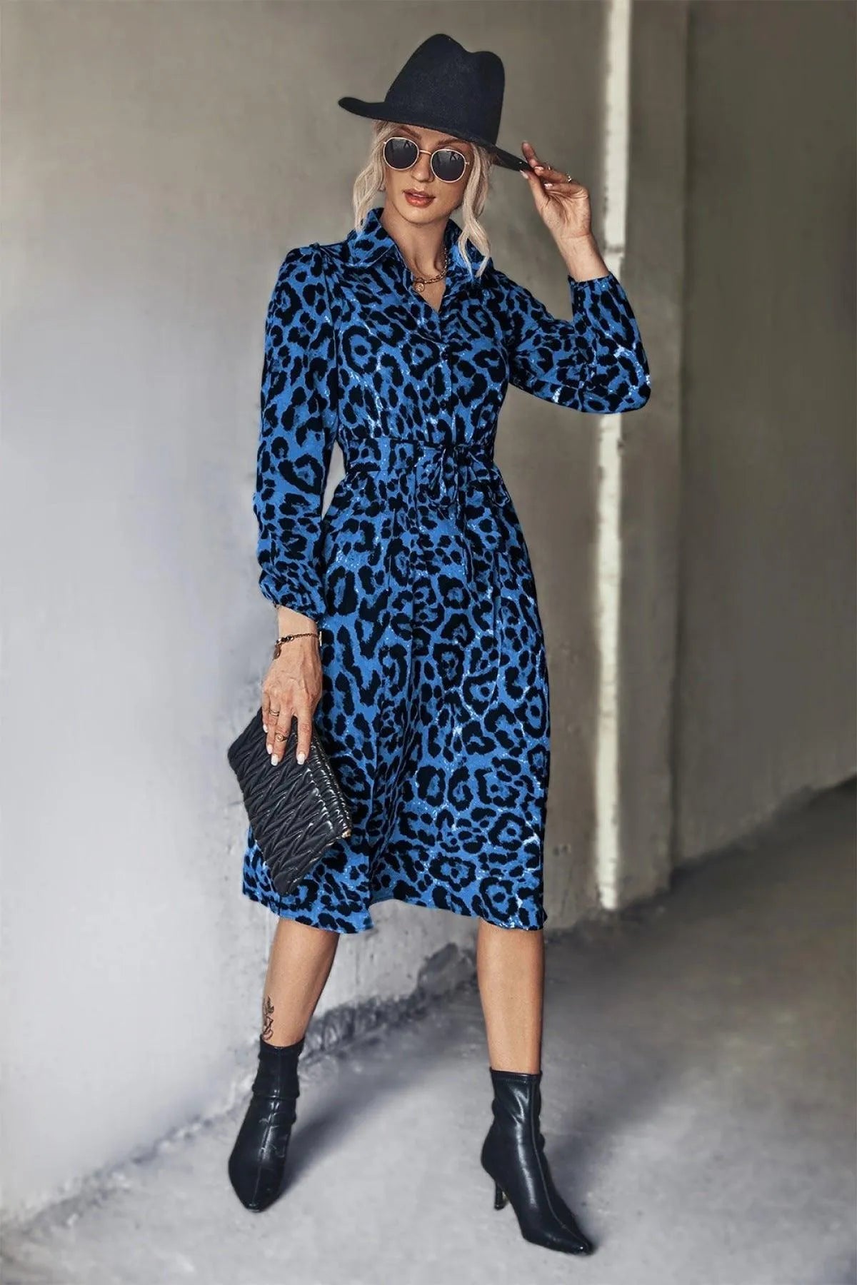 Long-Sleeved Slit Midi Dress in Leopard Print with Belt Jewelry Bubble