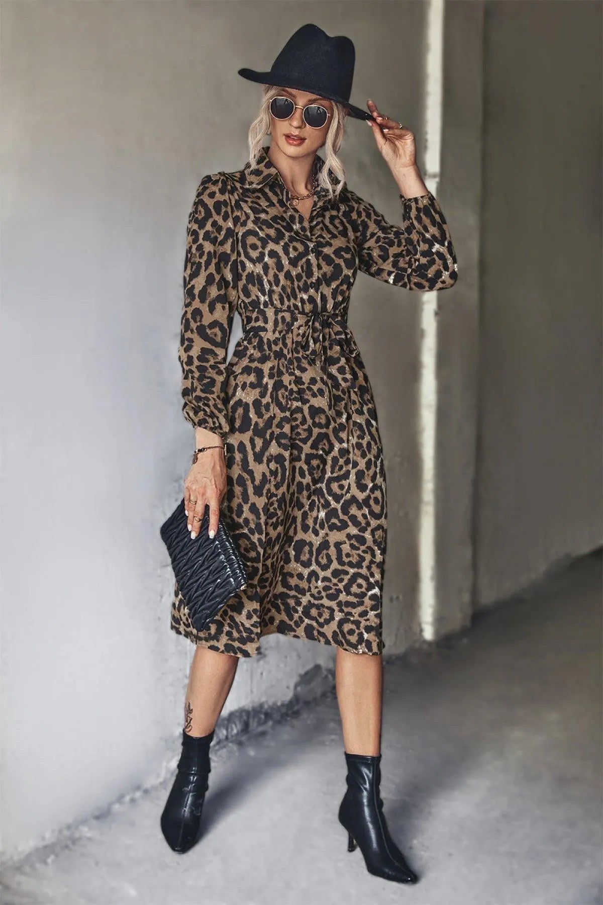 Long-Sleeved Slit Midi Dress in Leopard Print with Belt Jewelry Bubble