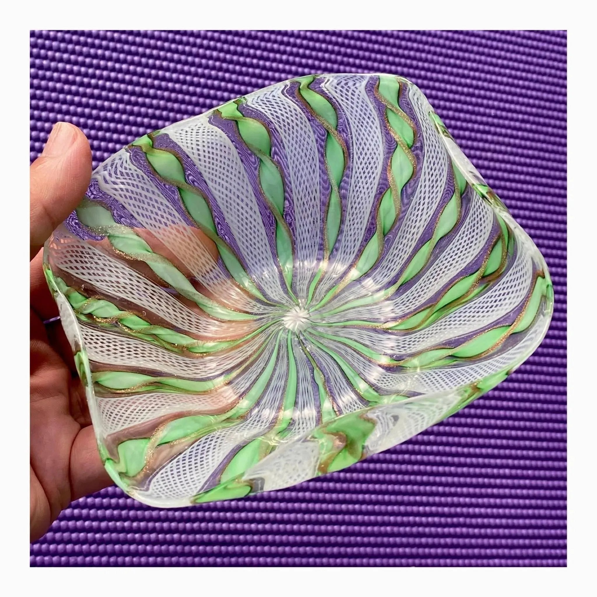 Murano Zanfirico Bowl with Aventurine