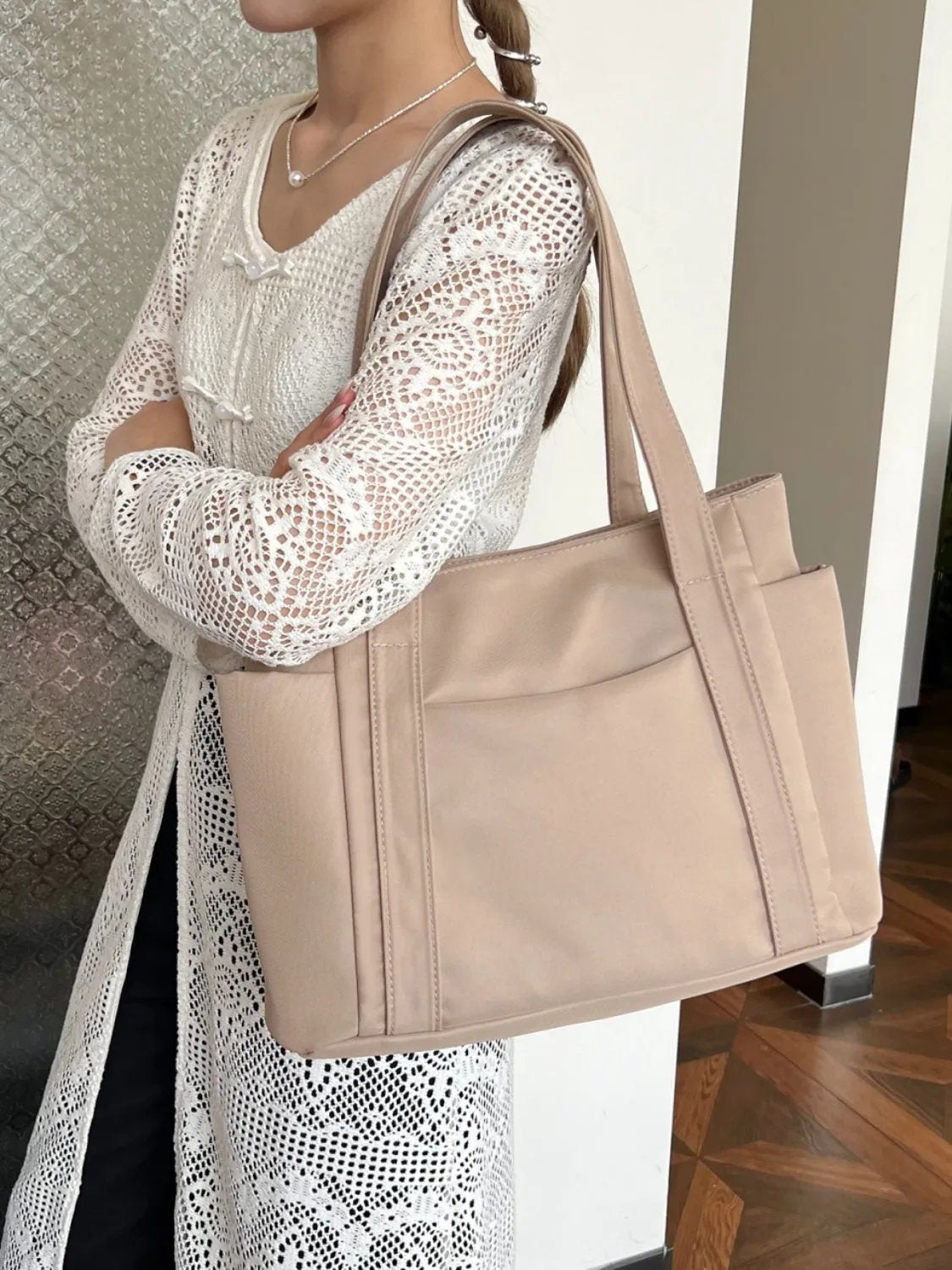 Nylon Oxford Large Tote Bag with Zipper for Women