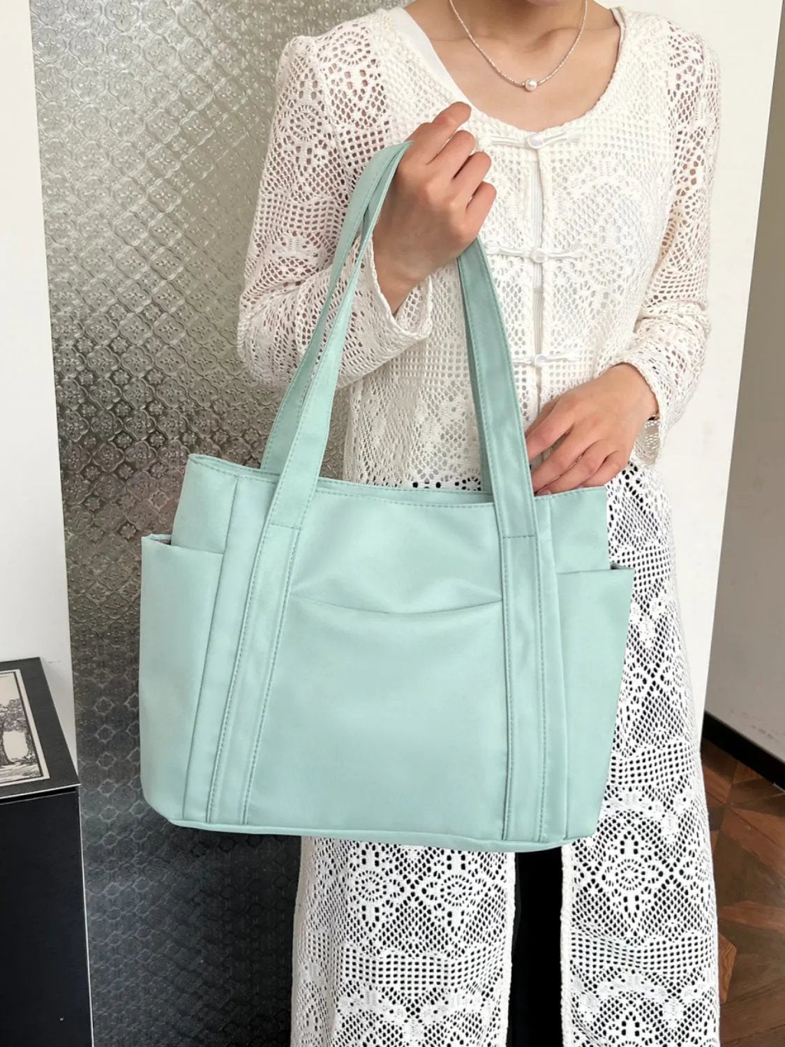 Nylon Oxford Large Tote Bag with Zipper for Women