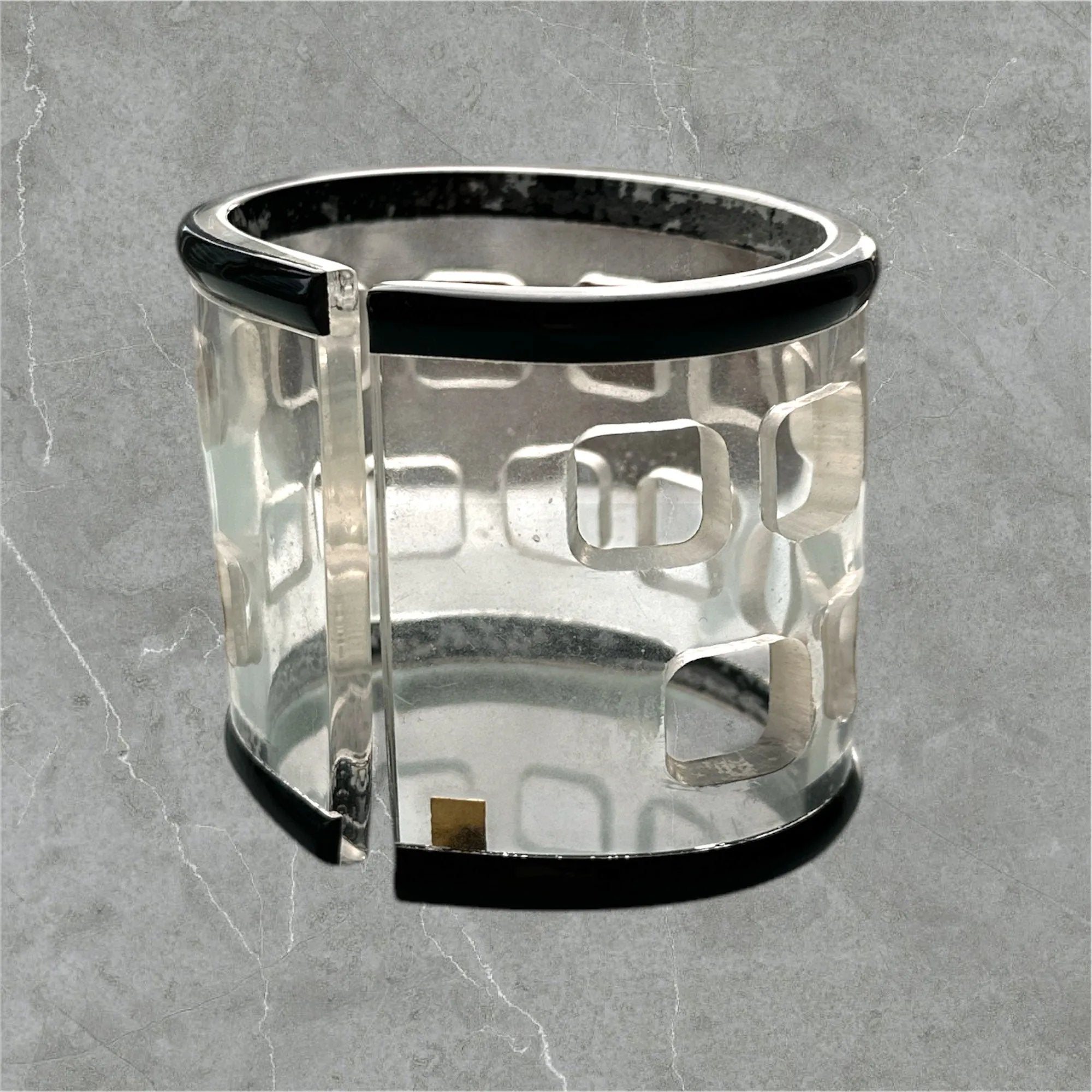Vintage Acrylic Open-Cuff Bracelet for Women - Checkerboard Design