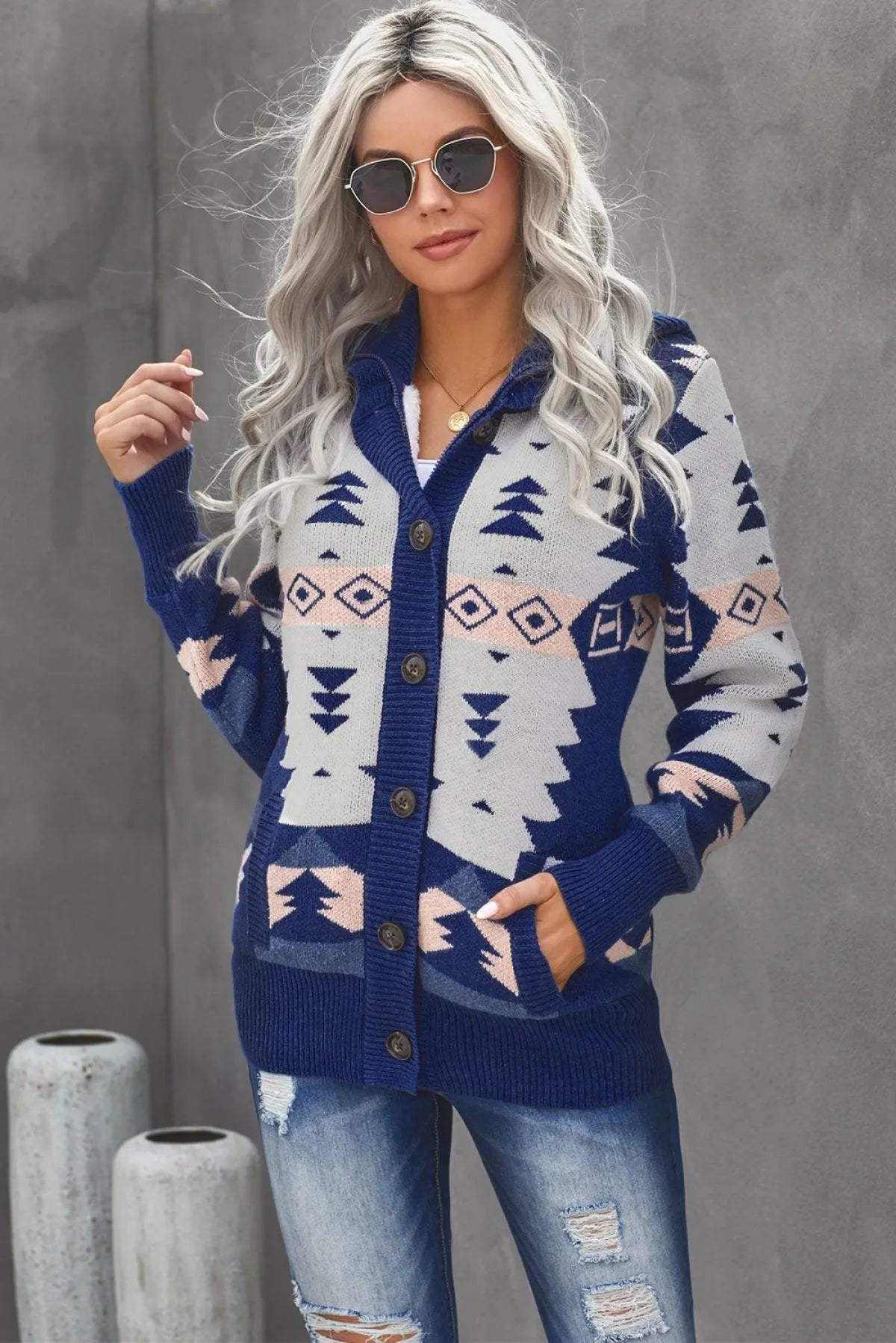 Retro-inspired Button-up Sweater for Women Jewelry Bubble