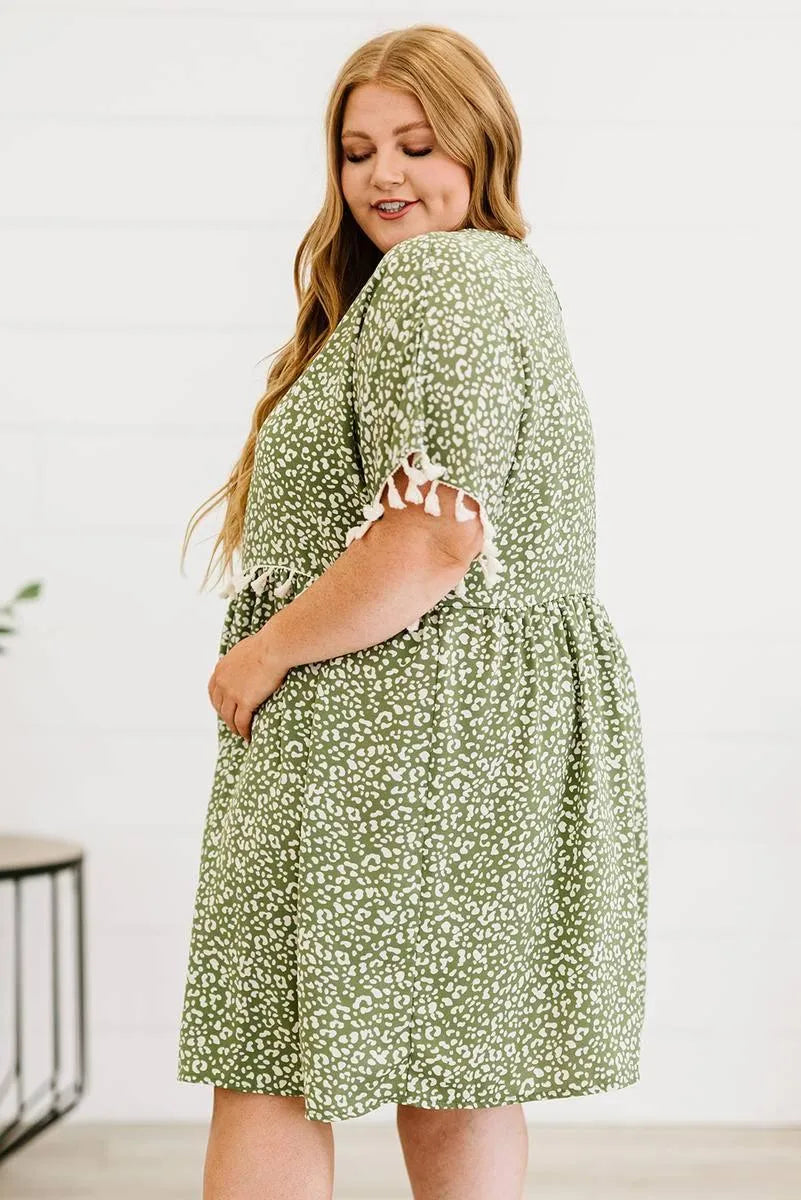 Roar in Style with Your Plus Size Green Leopard Print Dress Jewelry Bubble