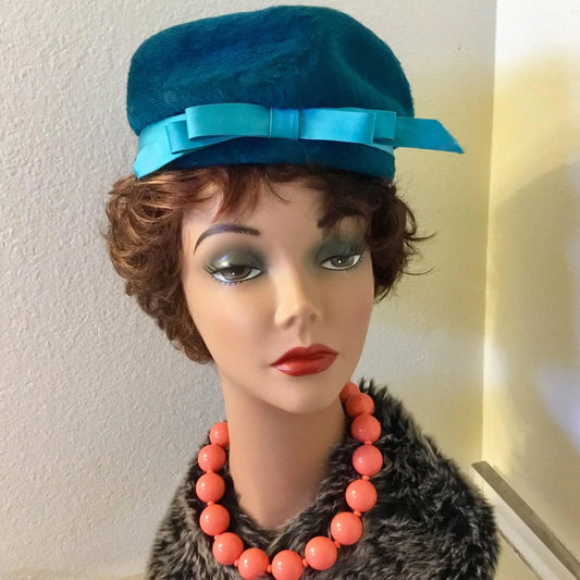 Sculpted Sueded Fur Felt Women’s Vintage Peacock Blue Hat Jewelry Bubble