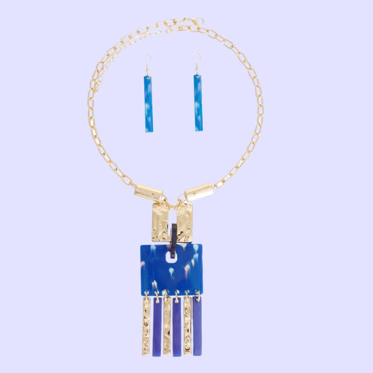 Serene Blue Marbled Geometric Pendant Set Pinktown
