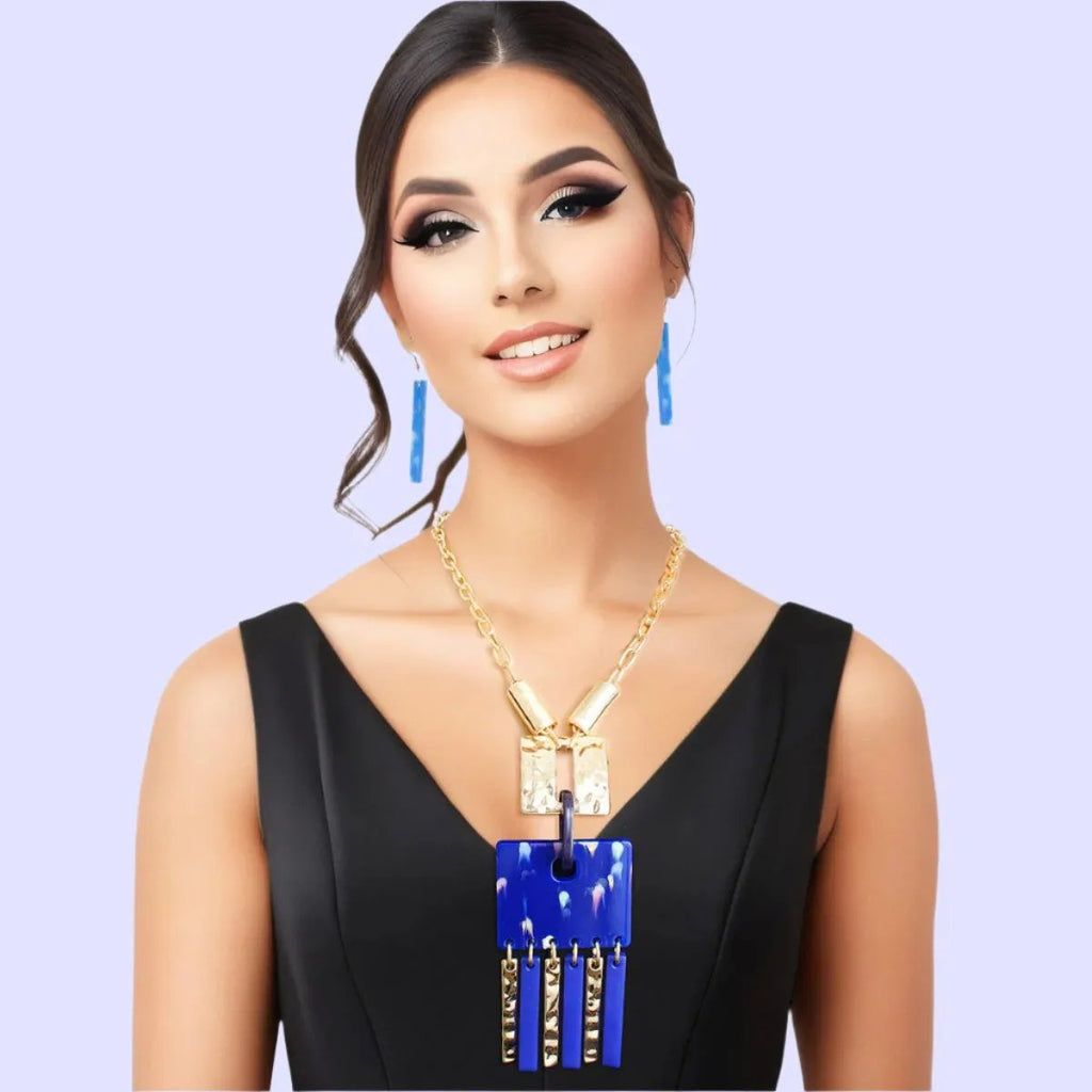 Serene Blue Marbled Geometric Pendant Set