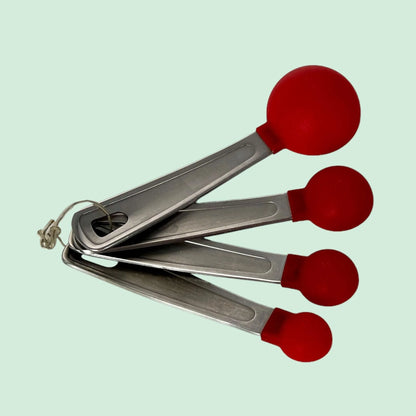 Set of 4 Measuring Spoons Red/Stainless Steel, Gently Used Jewelry Bubble