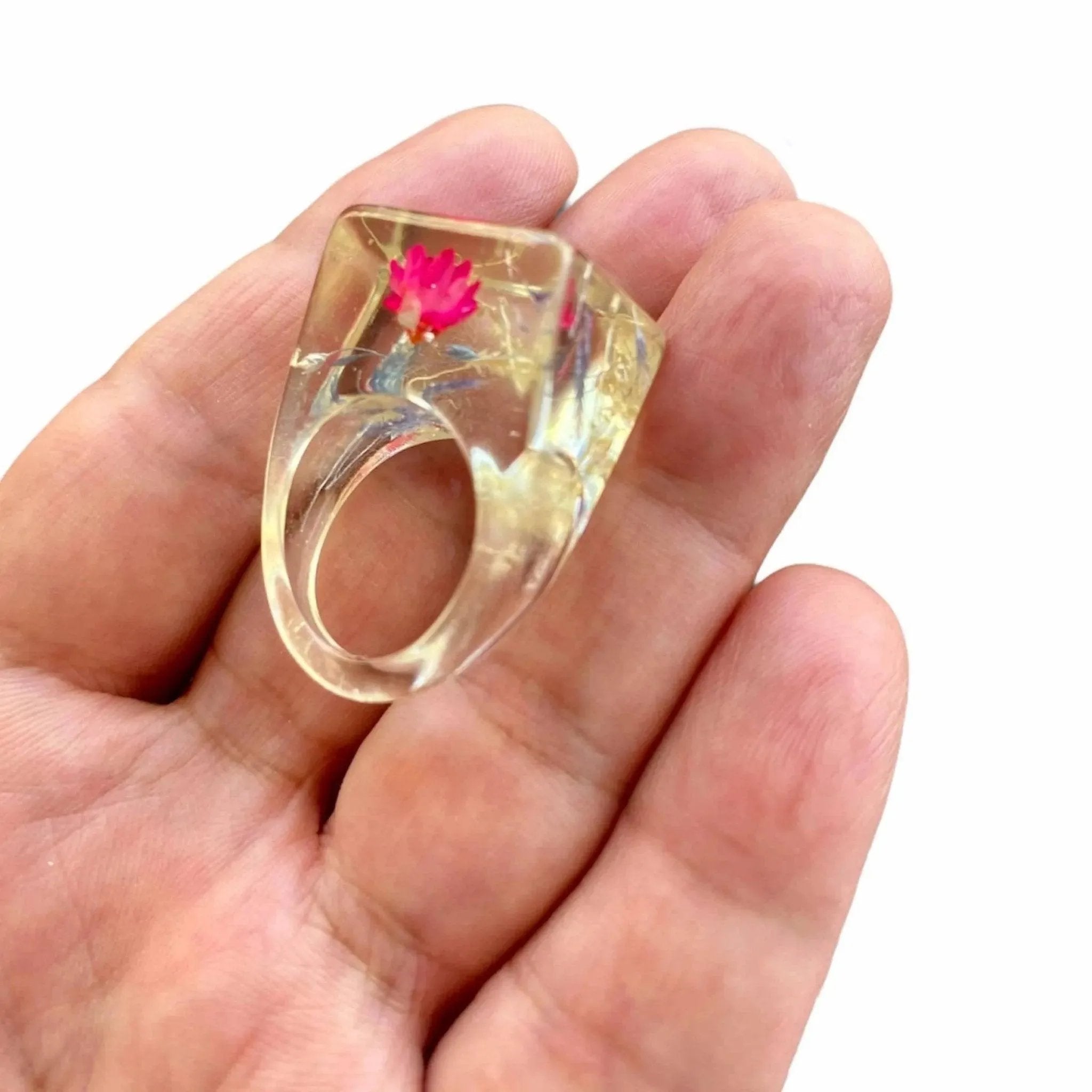 Vintage Lucite Ring Embedded Strawflower