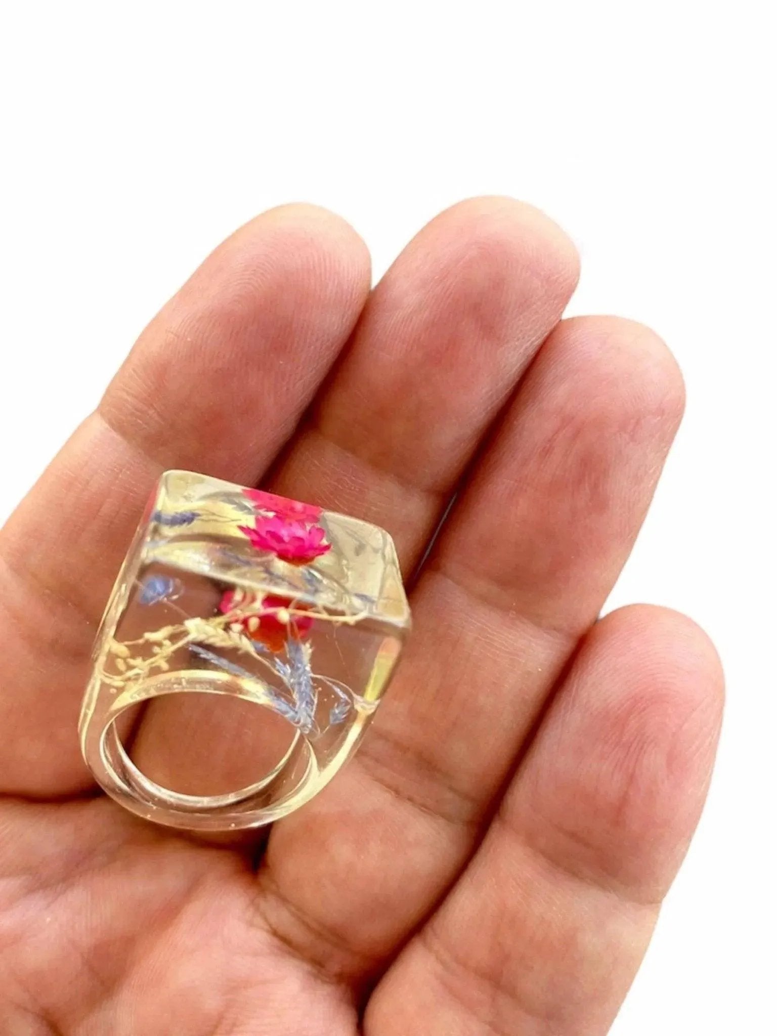 Vintage Lucite Ring Embedded Strawflower