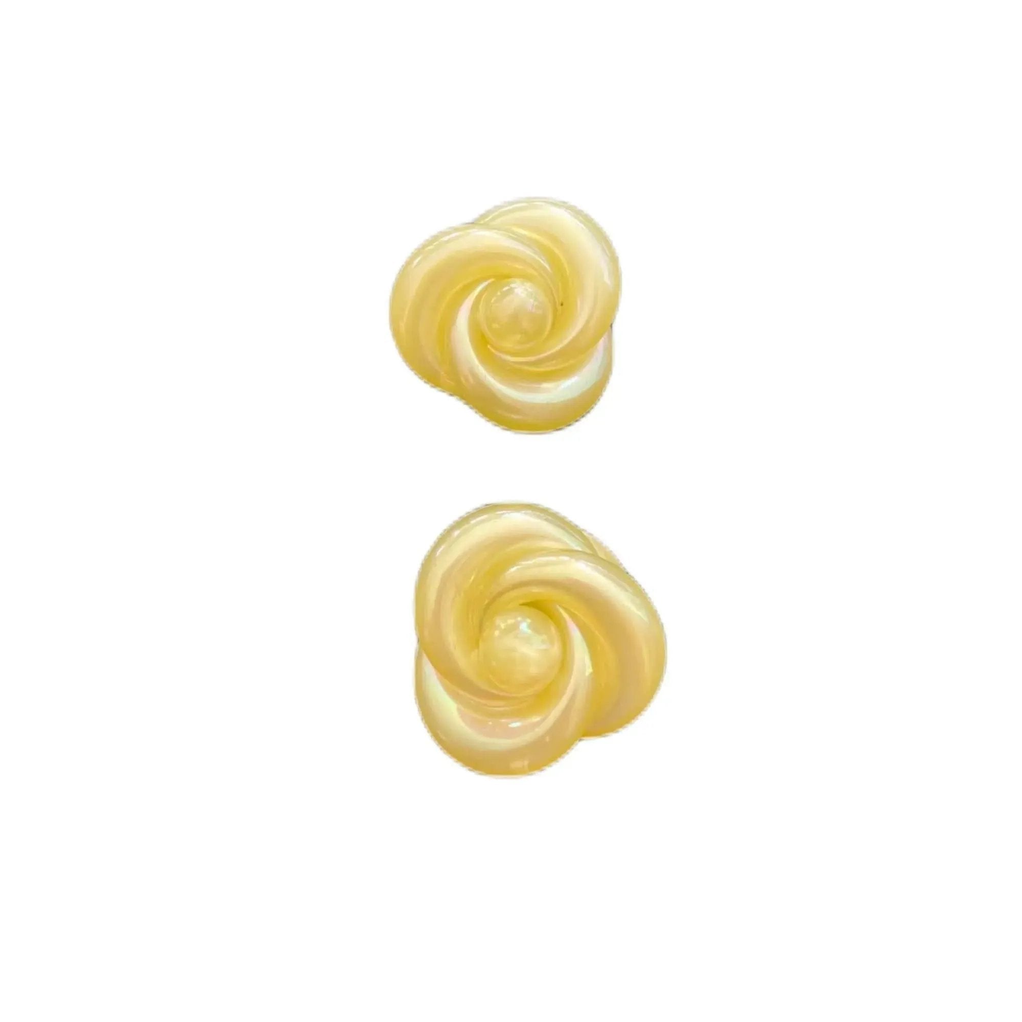 Vintage Pearlized Plastic Flower Clip On Earrings