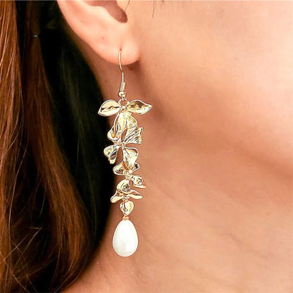 White Pearl Flower Dangle Earrings Jewelry Bubble