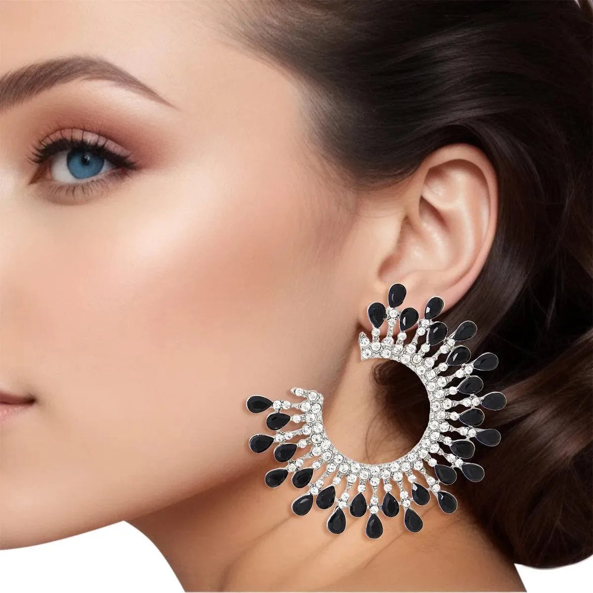 Women's Black & Gold C-Shape Studs: Edgy Elegance for Your Ears