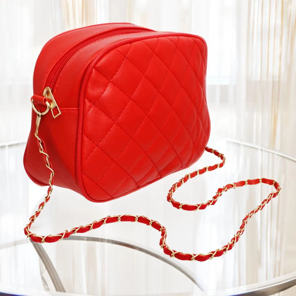 Women's Quilted Style Red Crossbody Bag: Enduring Appeal Jewelry Bubble