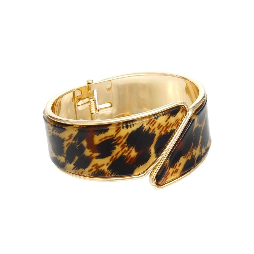 Leopard Print Gold Cuff Bracelet – Sleek & Stylish Fashion Jewelry for Women