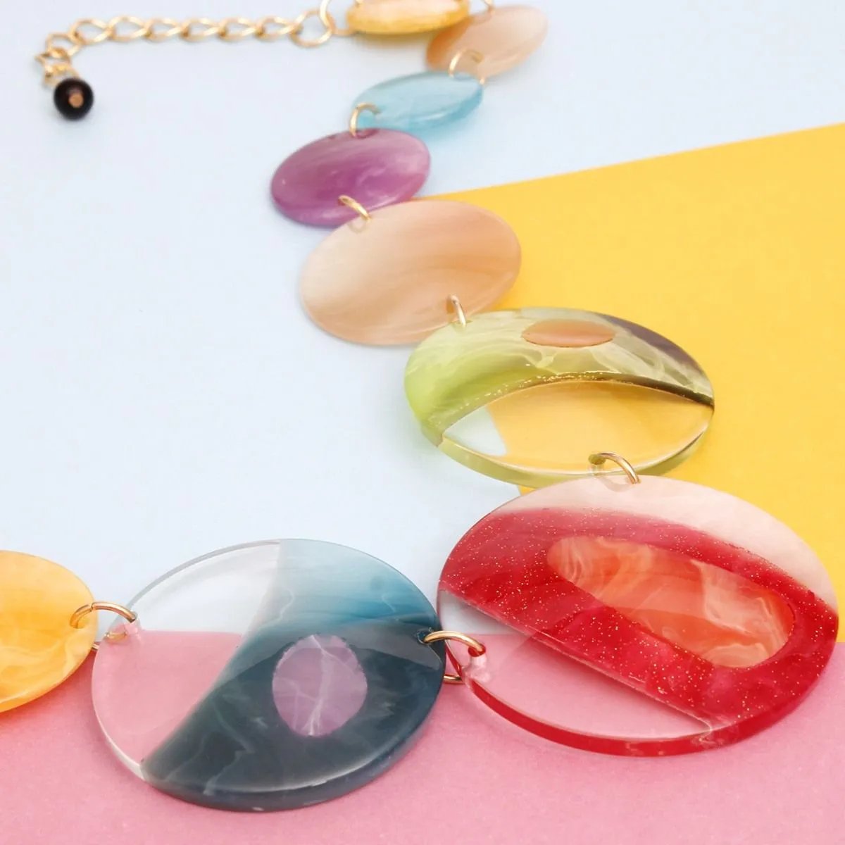Multicolor Acrylic Disc Collar Necklace Set – Marbled & Clear Statement Jewelry with Matching Earrings