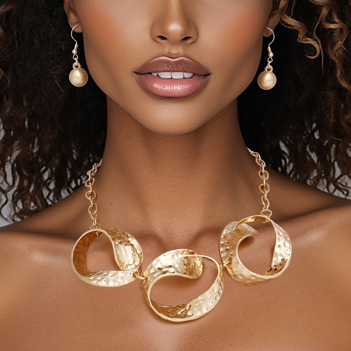 Statement Gold Link Necklace for Women with Chunky Hammered Oval Links and Matching Earrings