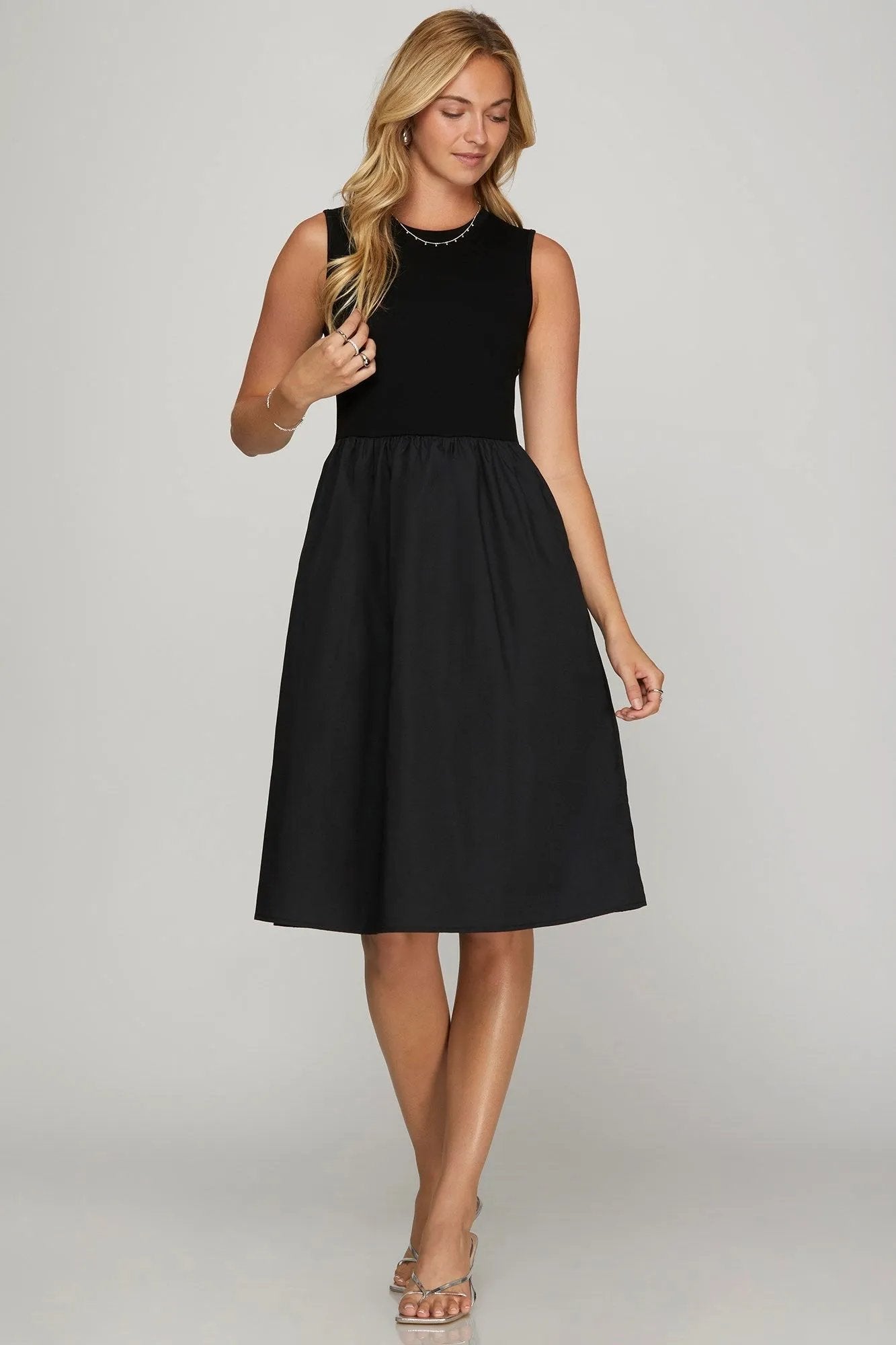 Stylish Sleeveless Black Midi Dress