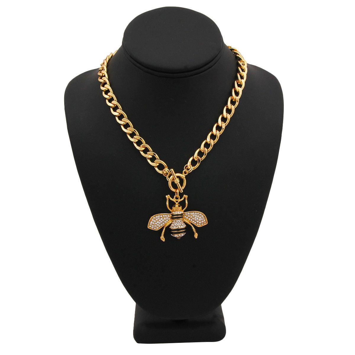 Chic Bee Chain Necklace Gold Plated