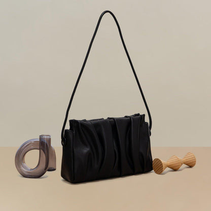 Cloud-Shaped Crossbody Bag With Magnetic-buckle
