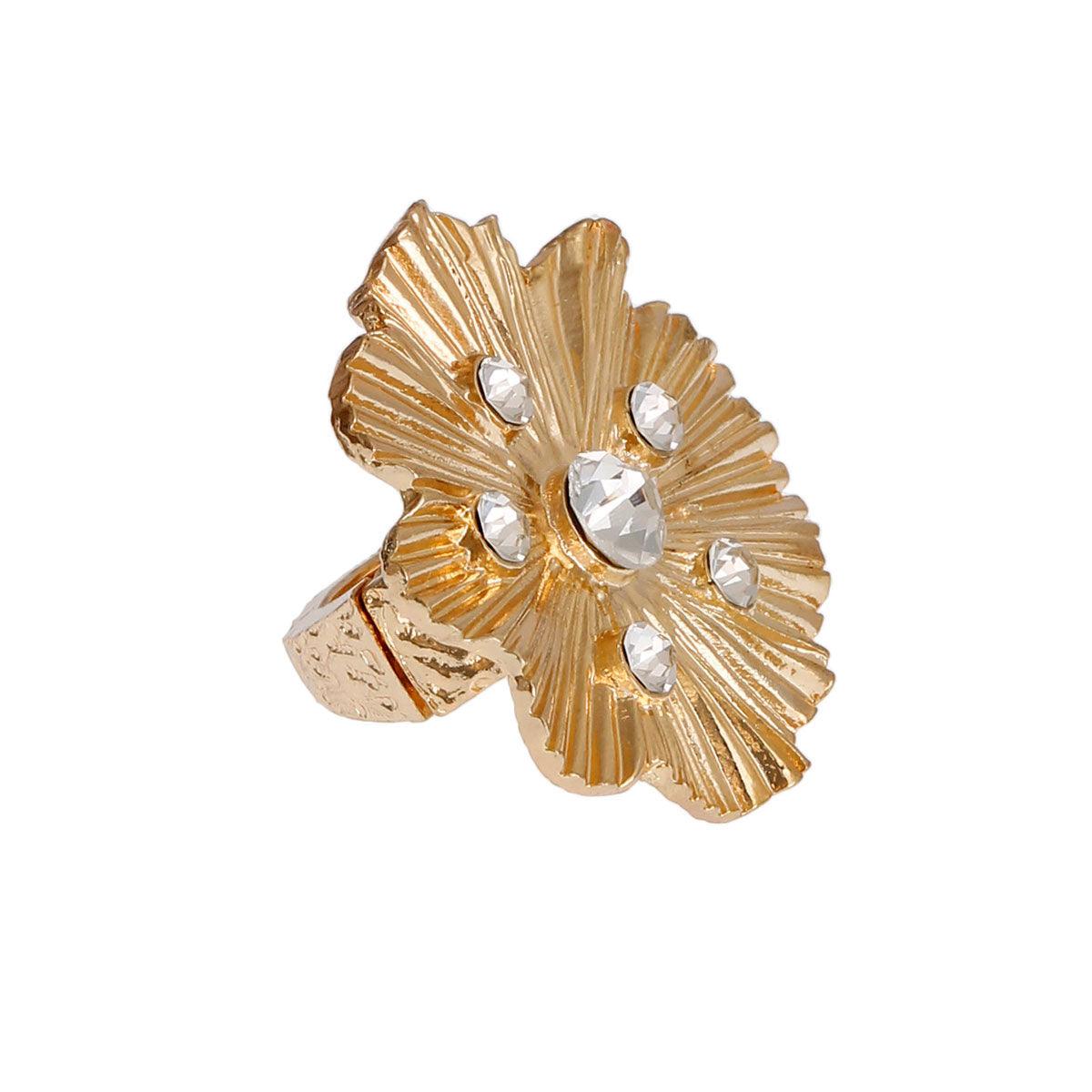 Embellished Gold Flower Ring for Women to Glamorize Your Style