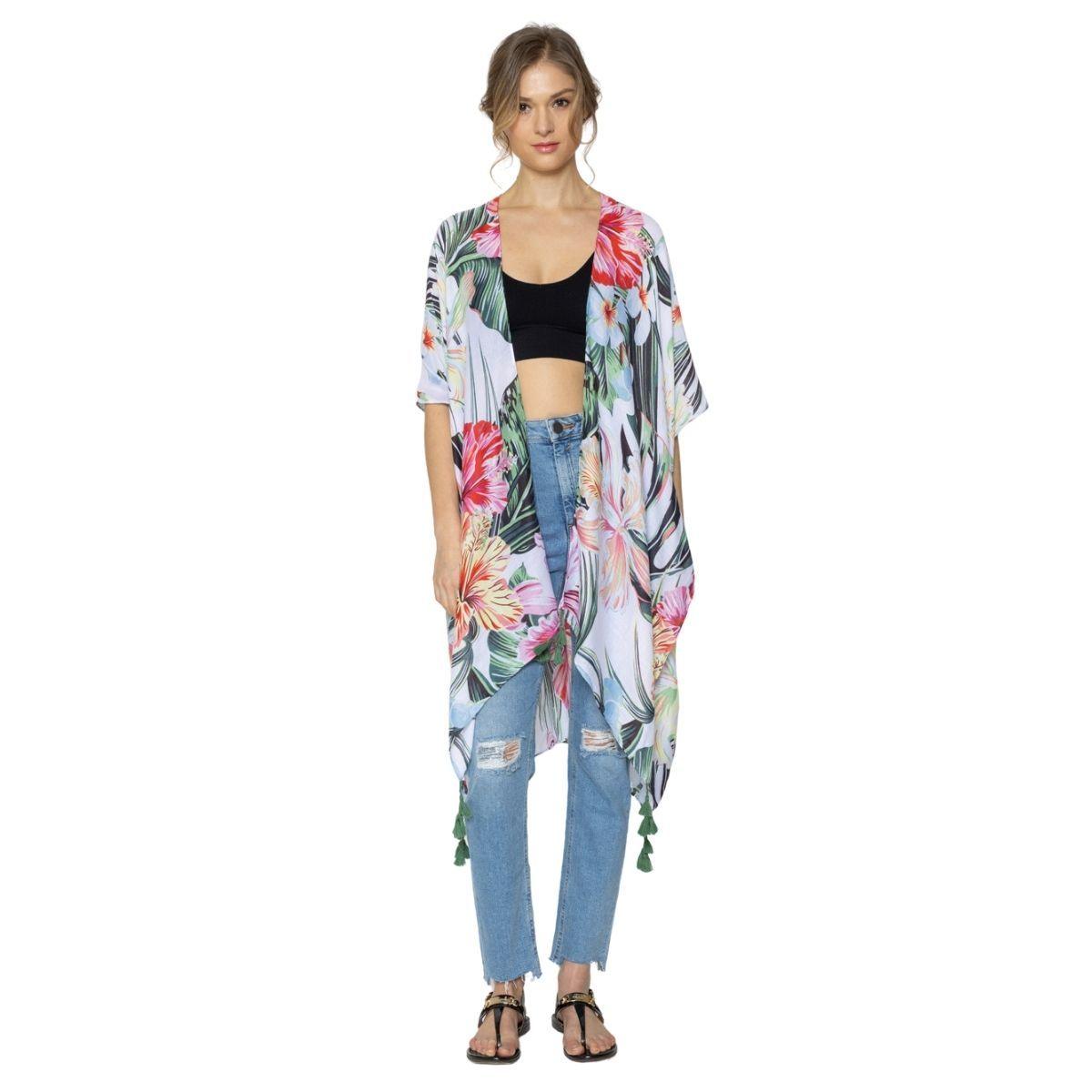Floral Kimono with Tassels: The Perfect Addition to Your Outfit