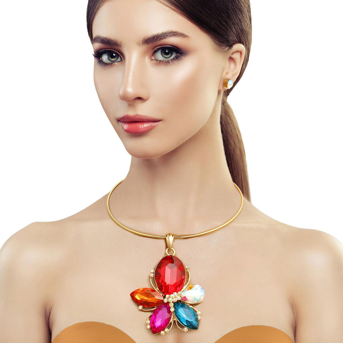 Get Noticed with Combination Multicolor Flower Necklace