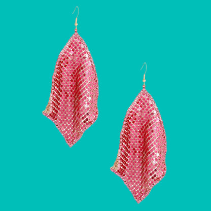 Pink Mesh Earrings: Discover the Hottest Glamour Trend