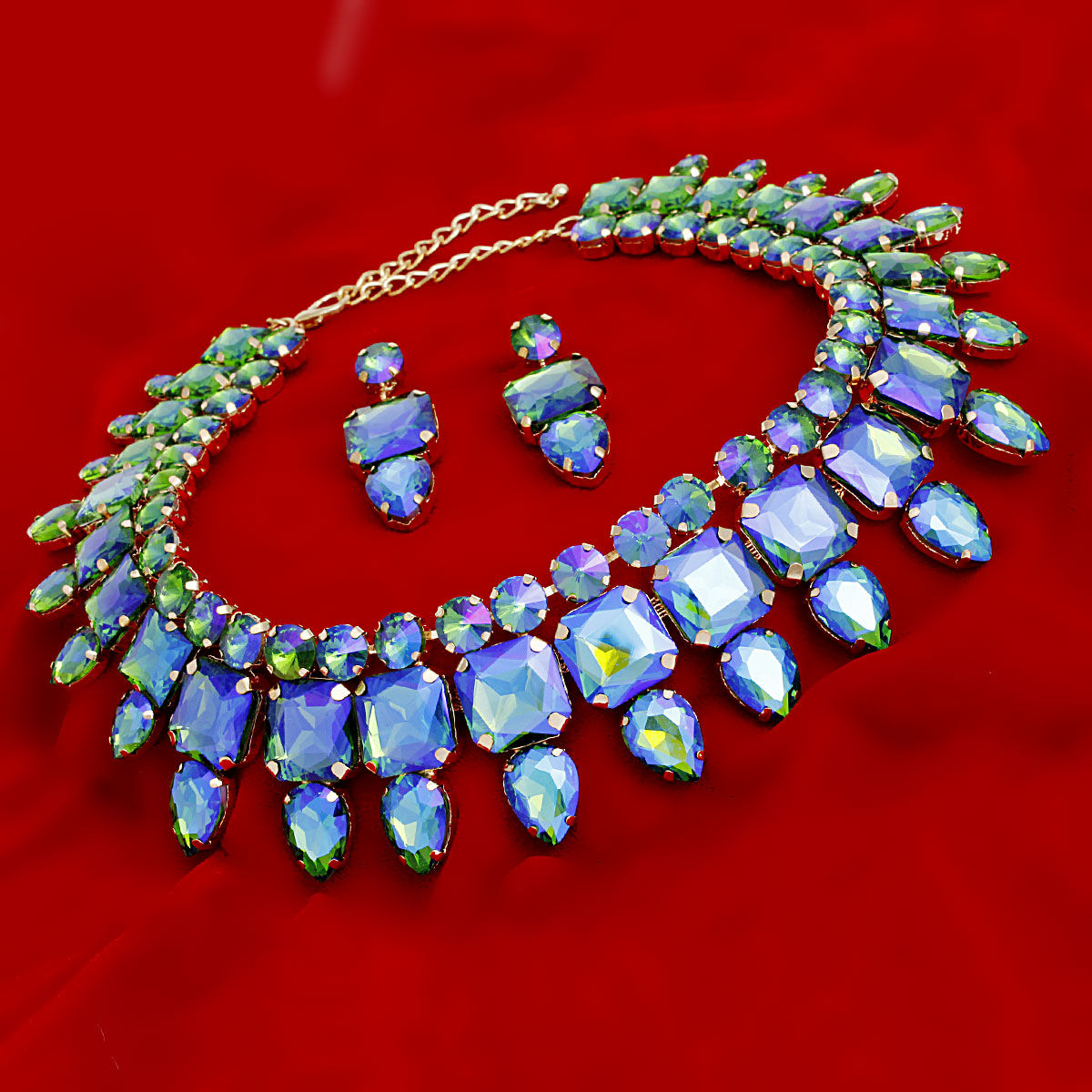 Blue Green Crystal Necklace Set Gold Tone Collar Bib with Drop Earrings