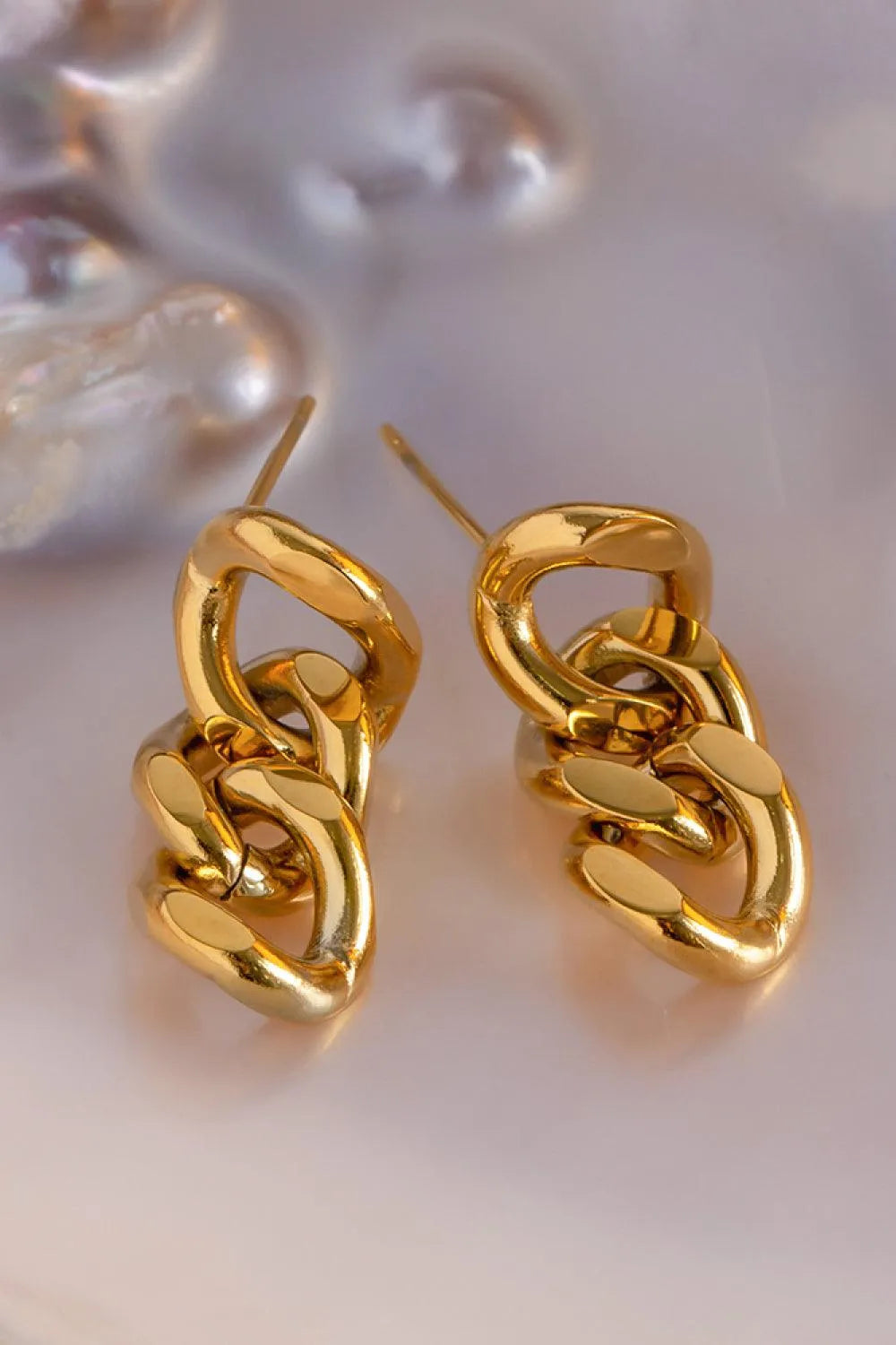 Gold Link Chain Earrings: Elevate Your Everyday Look