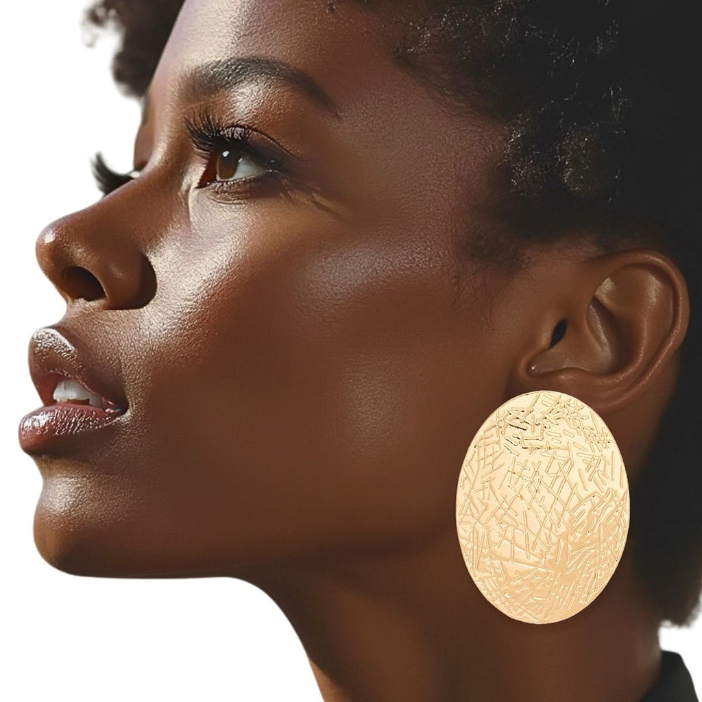 Stud Gold Metal Scratched Oval Earrings – Contemporary Textured Plate Studs for Women Pinktown