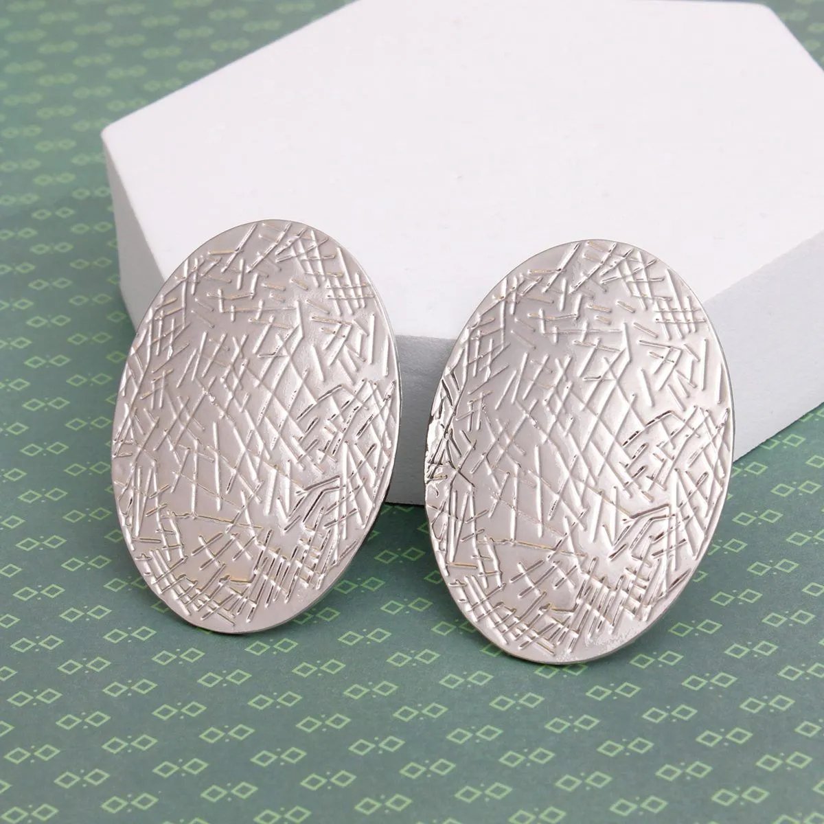 Stud Silver Metal Scratched Oval Earrings – Contemporary Textured Plate Studs for Women