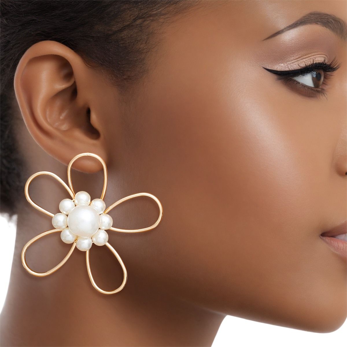 Gold Flower Cream Pearl Earrings | Fashion Jewelry