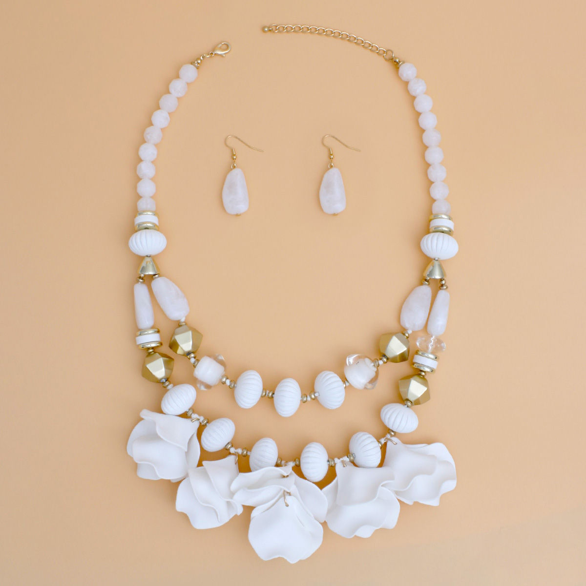 Elegant Women's White Beaded Necklace Set