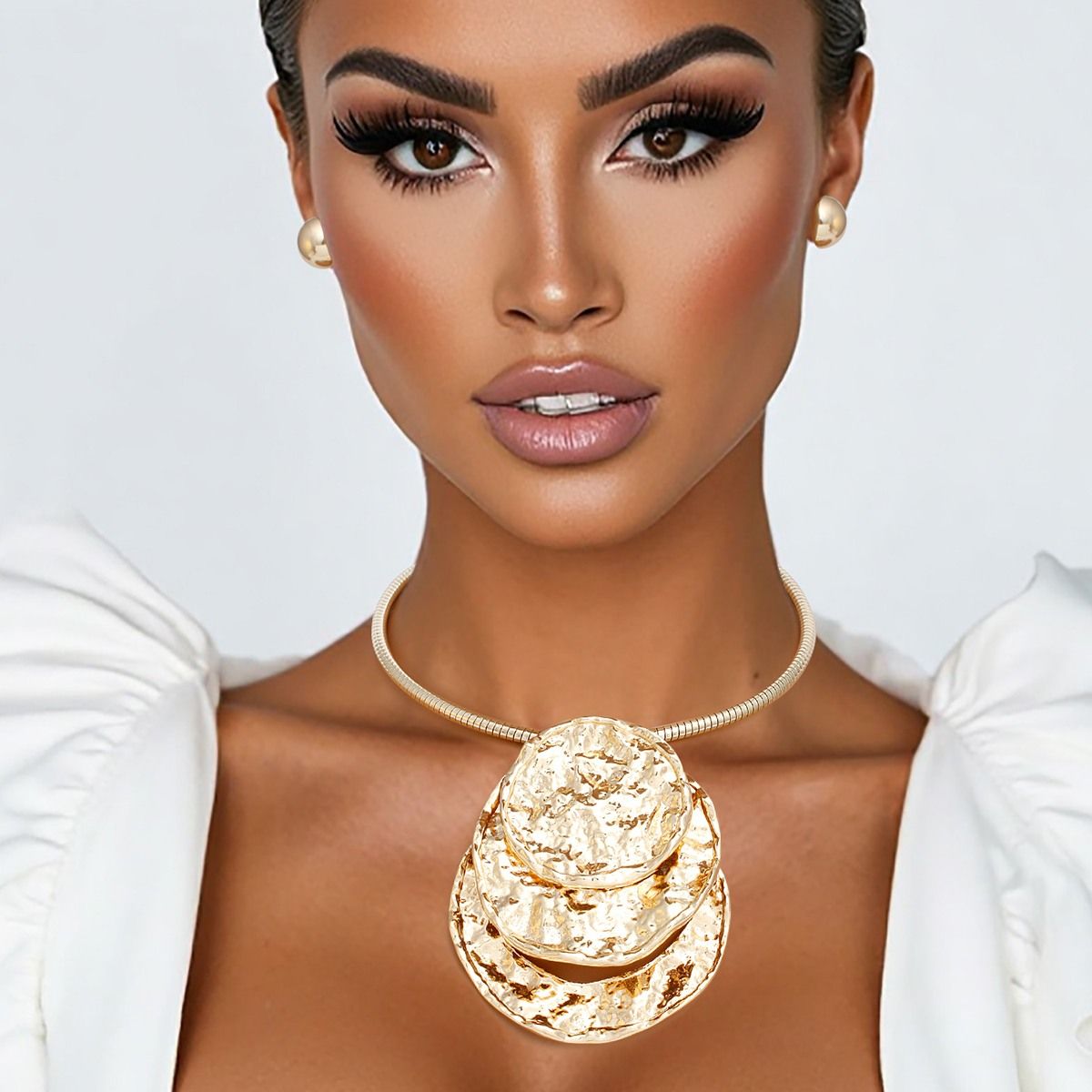 Bold Gold Metal Necklace Set Chunky Hammered Discs | Fashion Jewelry