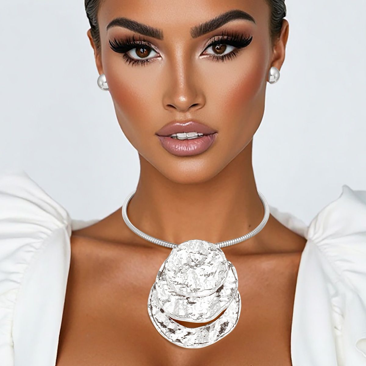 Bold Silver Metal Necklace Set Chunky Hammered Discs | Fashion Jewelry