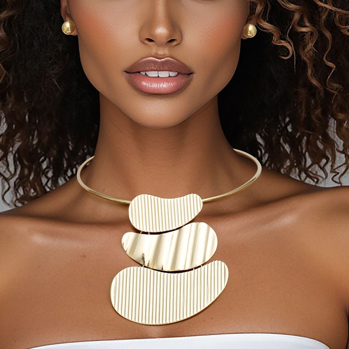 Sculptural Gold Collar Necklace Set Women Tiered Ribbed Statement