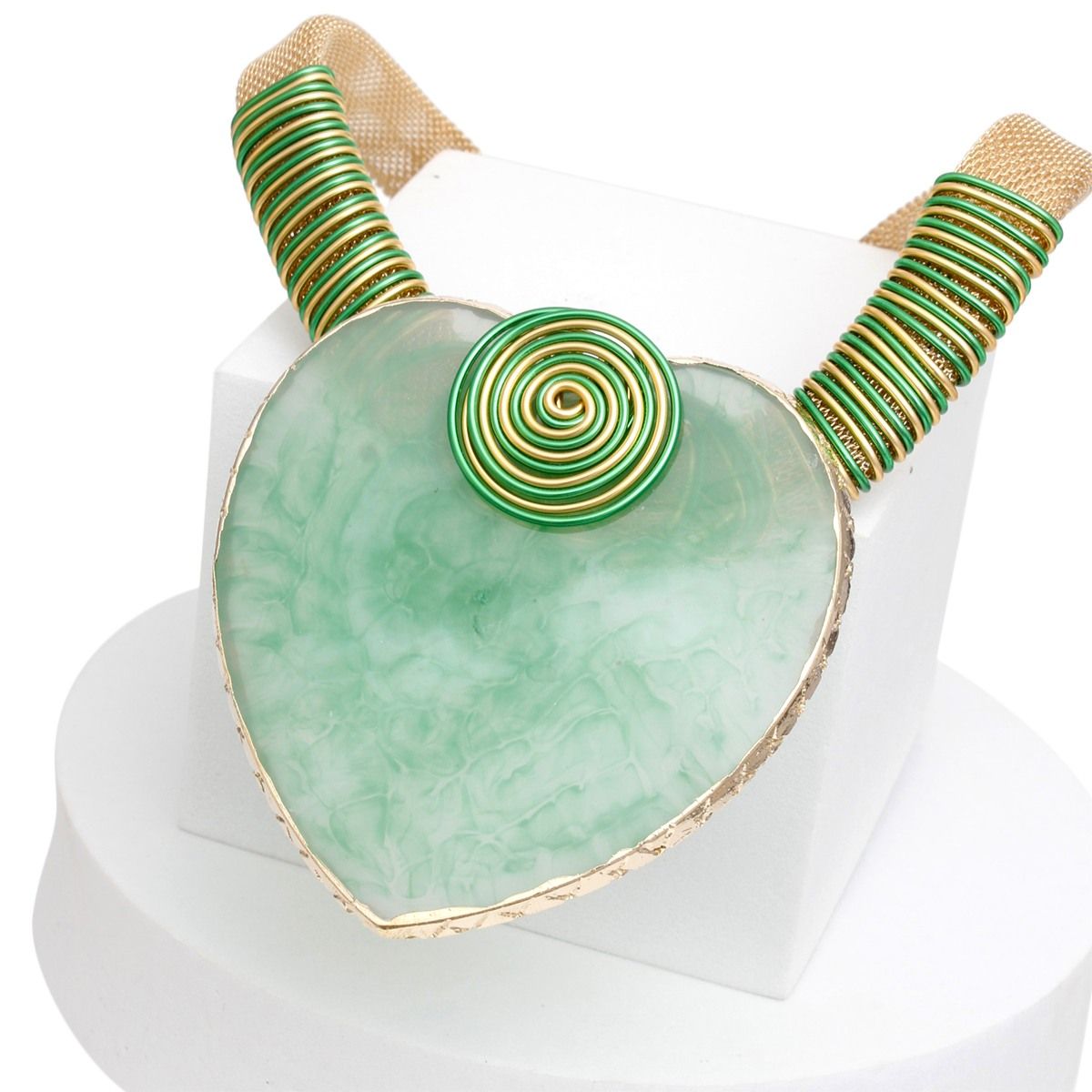 Gold Mesh Necklace Green Resin Palm Leaf Pendant Set