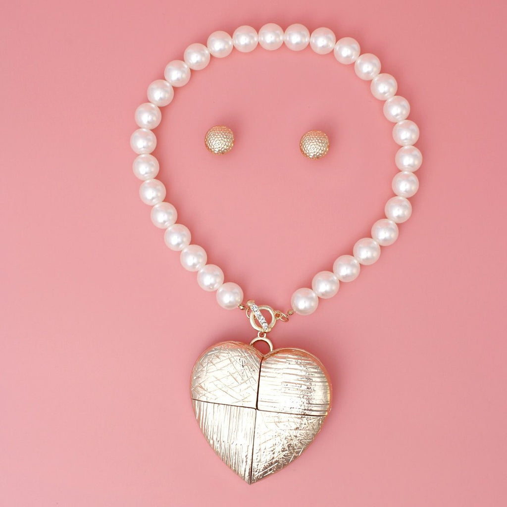 Statement Pearl Necklace Set Chunky Heart Pendant & Stud Earrings