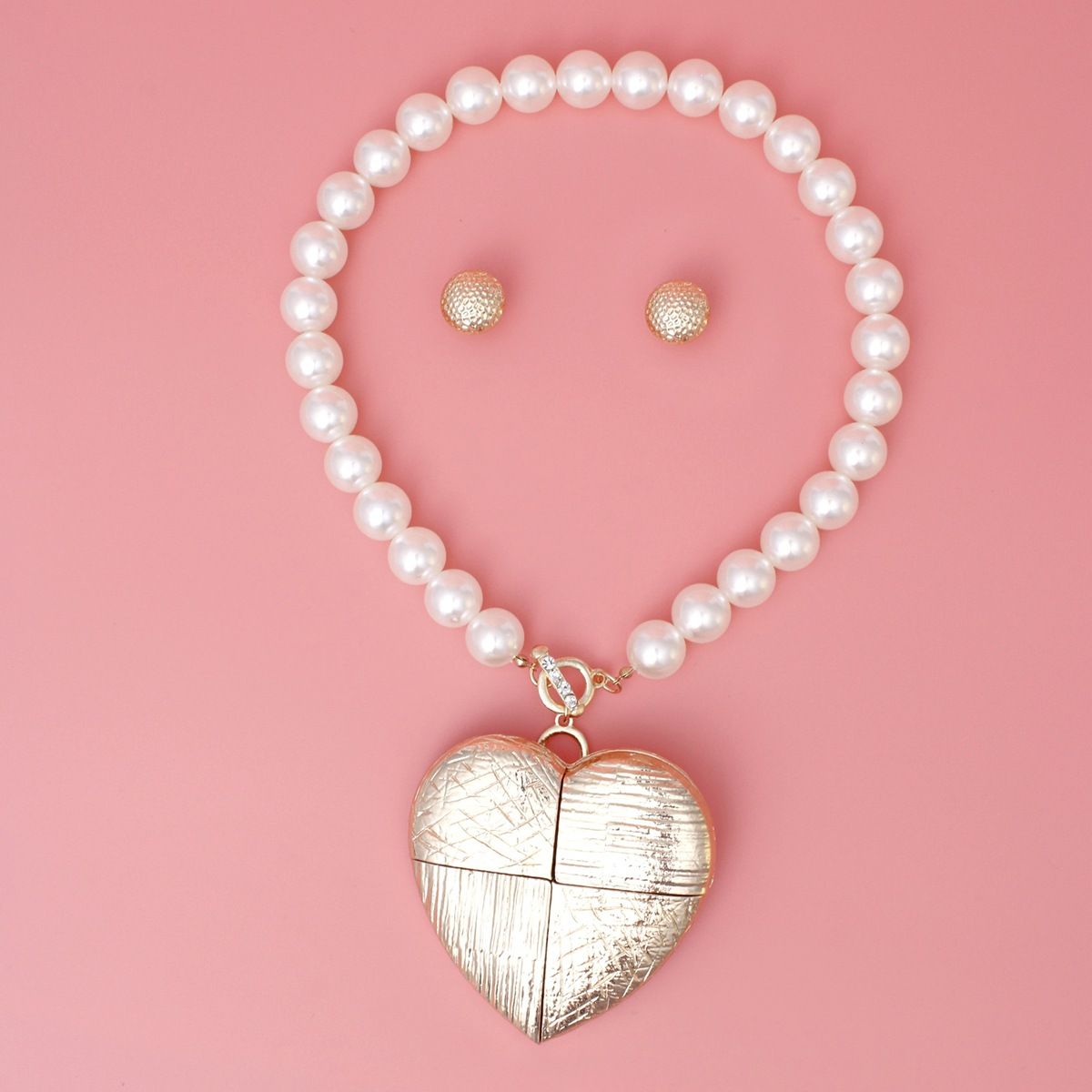 Statement Pearl Necklace Set Chunky Heart Pendant & Stud Earrings