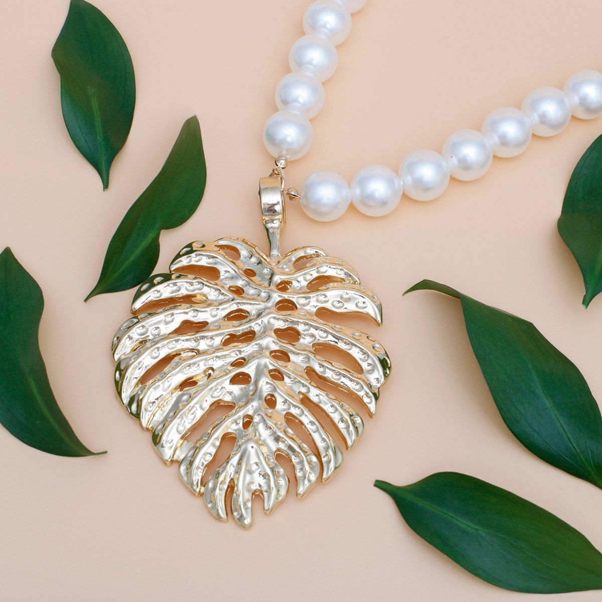Oversized Cream Pearl Necklace Chunky Palm Leaf Pendant Set