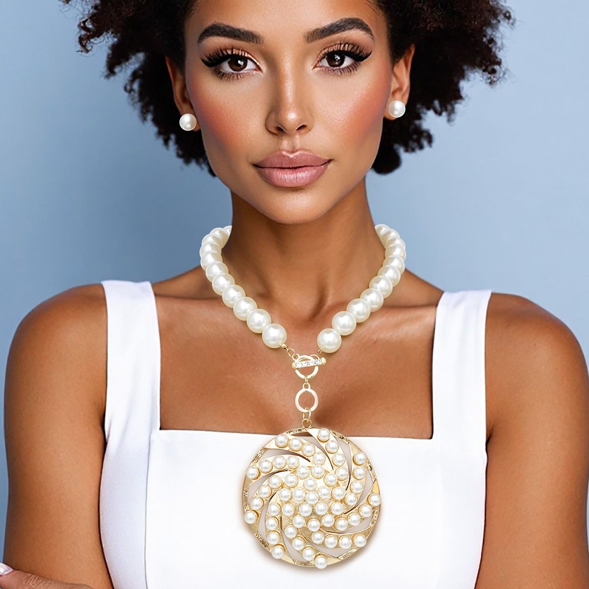Pearl Necklace Set Cream Pearls Gold Plated Pendant & Stud Earrings