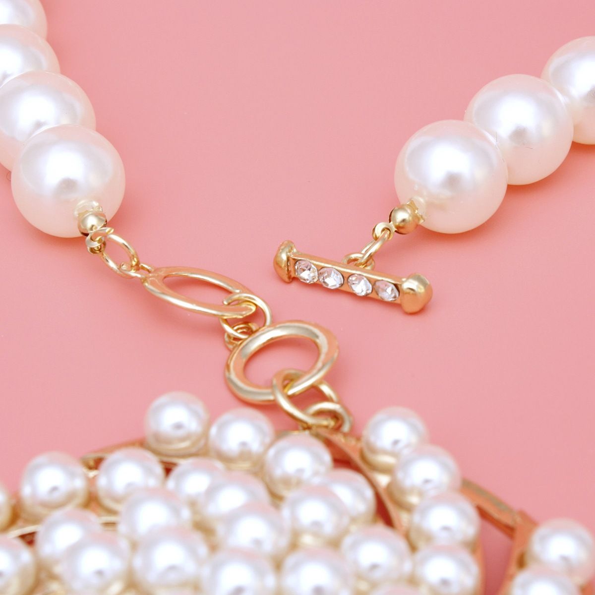 Pearl Necklace Set Cream Pearls Gold Plated Pendant & Stud Earrings