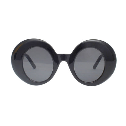 Retro-Inspired Black Sunglasses: Everyday Sun Protection for Women Pinktown