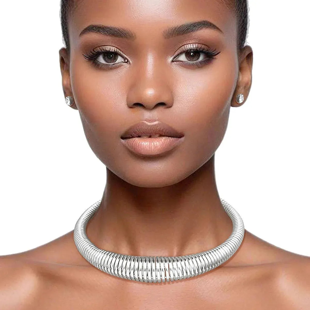 Modern Chunky Silver Spring Coil Choker Necklace Set with Hollow Design & Rhinestone Stud Earrings