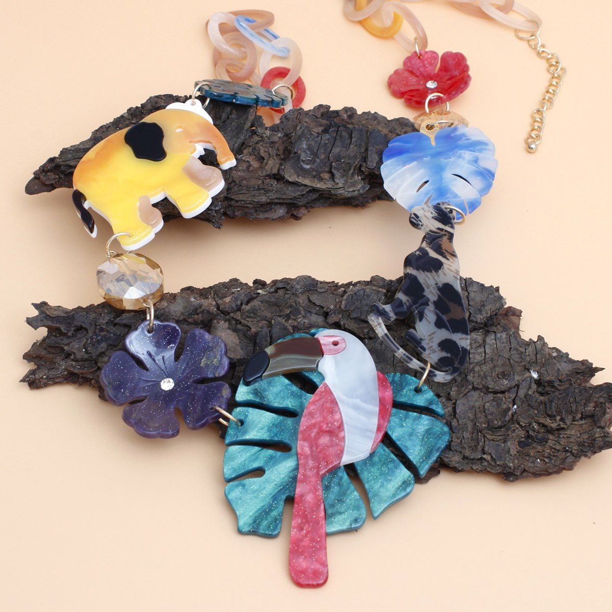 Island Glamour Tropical Jungle Necklace – Multicolor Acrylic Links, Animal & Leaf Charms, Statement Jewelry Pinktown