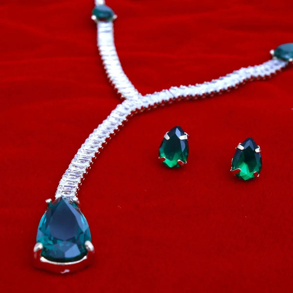 Elegant Green Teardrop Y Necklace Fashion Jewelry Set with Matching Stud Earrings