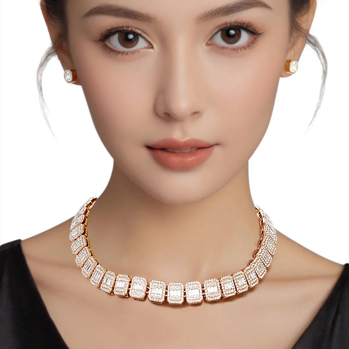 Gold Square Halo Necklace – Luxe Style