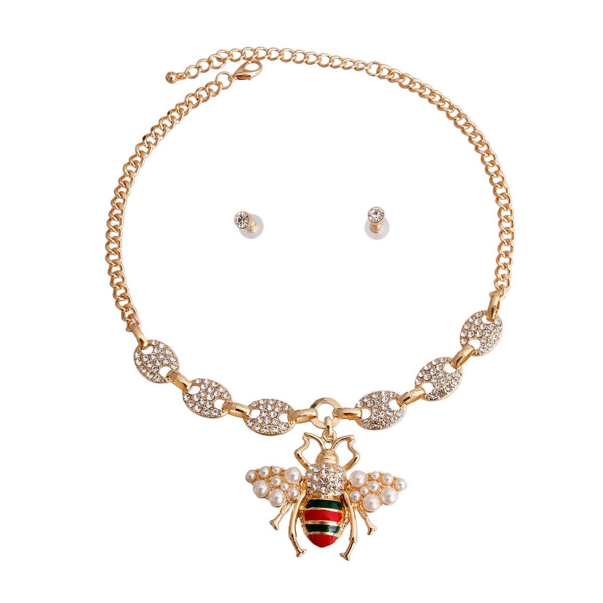 Shop Now: Stylish Rhinestone Bee Necklace Set - Elevate Your Look Today!