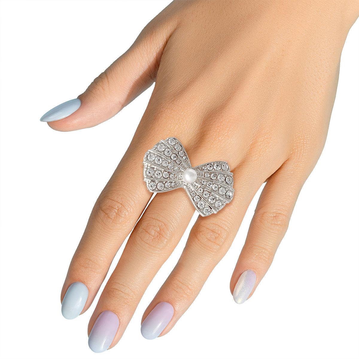 Silver Ring Bow Rhinestones: Must-Have for Fashionistas - Elevate Any Look